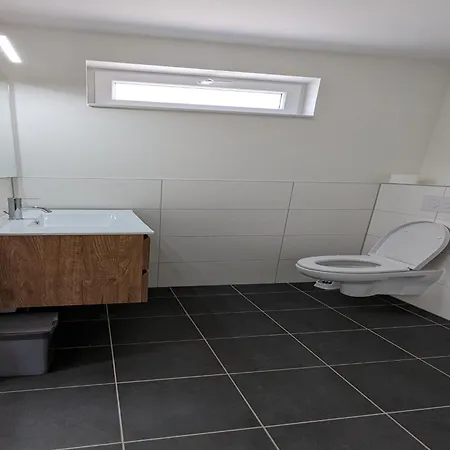Near The Waterfront, Cleaning Included